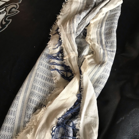 Infinity scarf - Picture 1 of 2